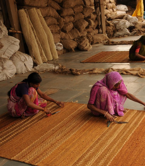 Handcrafted Heritage: The Art of Traditional Rug Making