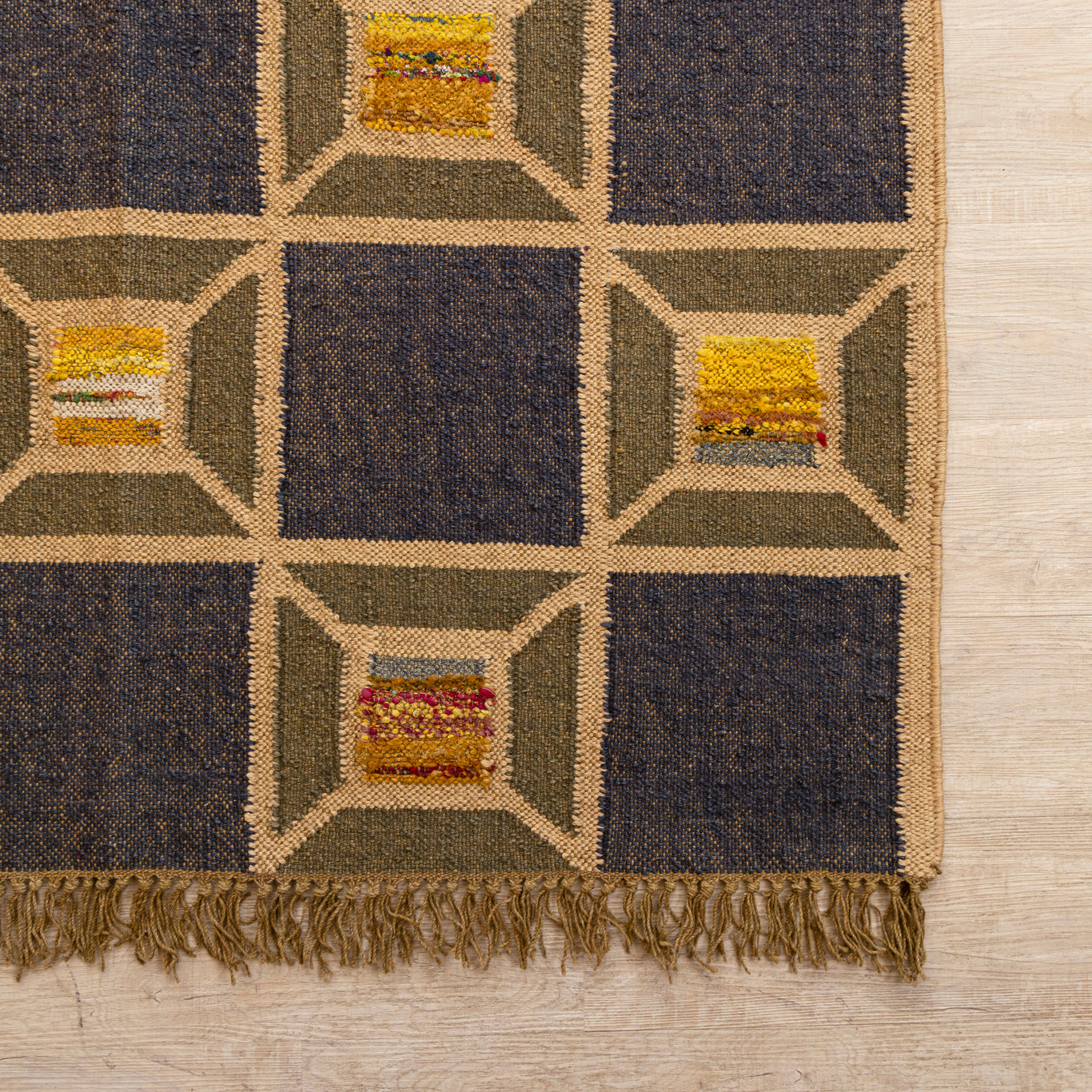 Handcrafted Jute-Wool Rug by Rugzcraft – Geometric Design in Earthy Tones