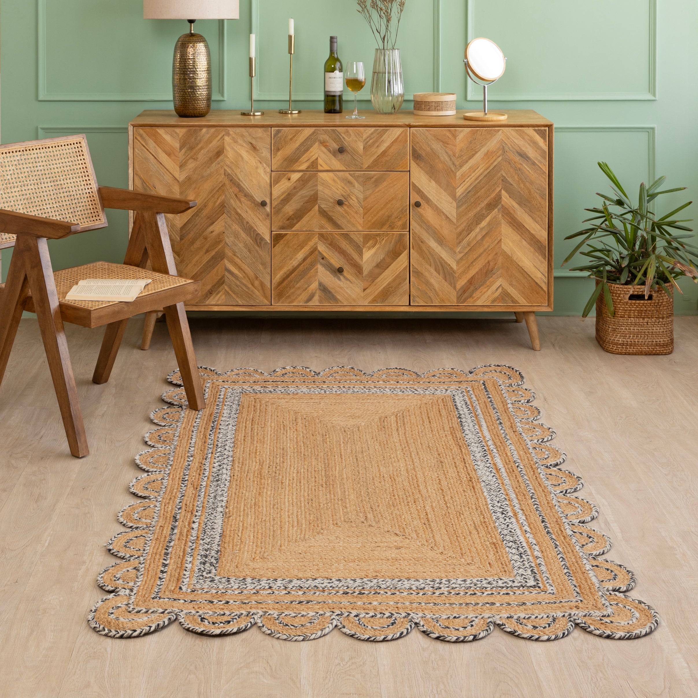 Hand-Braided Scalloped Border Hemp Rug - Natural Bohemian Charm