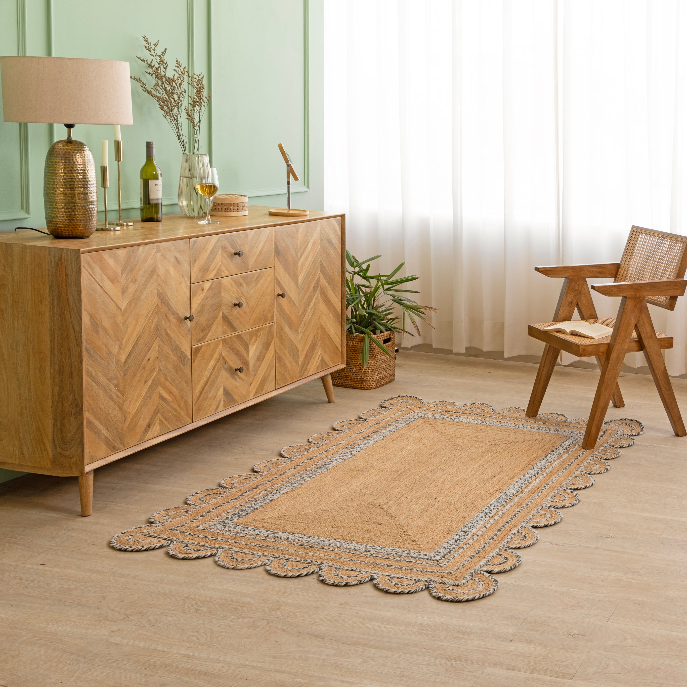 Hand-Braided Scalloped Border Hemp Rug - Natural Bohemian Charm