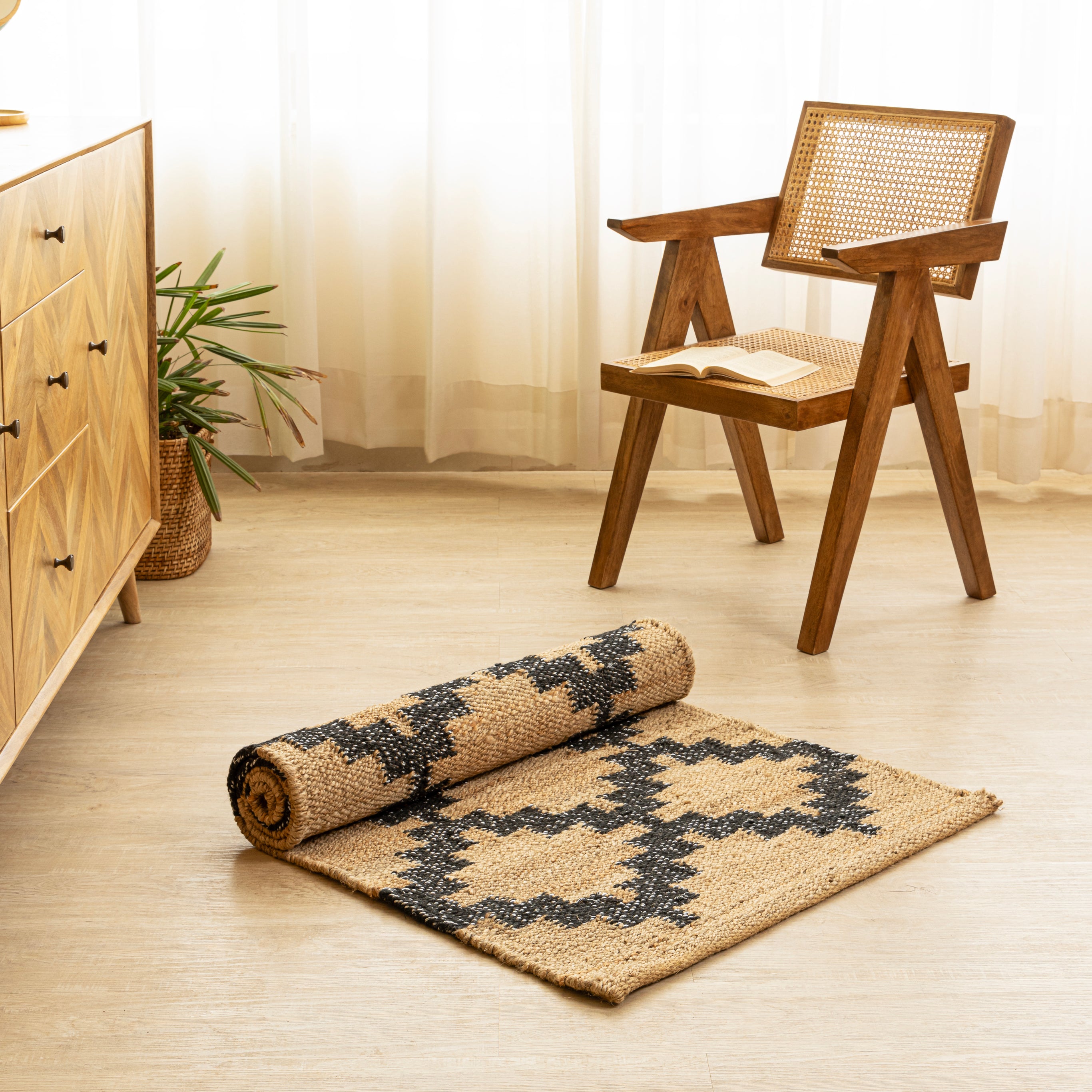 Handwoven Geometric Pattern Hemp Runner Rug - Natural Elegance