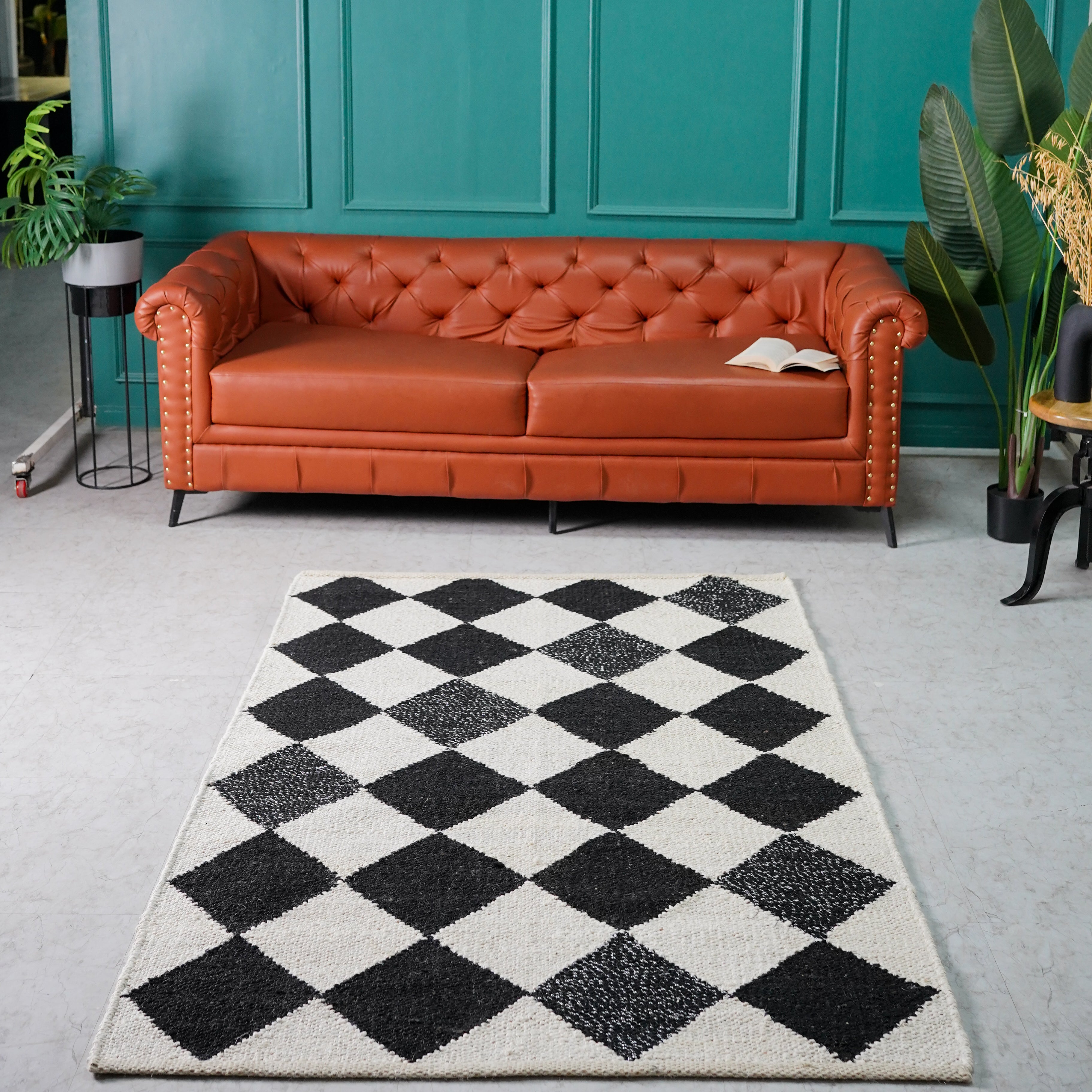 Bold Checkered Black & White Hemp Rug - Handcrafted Geometric Design