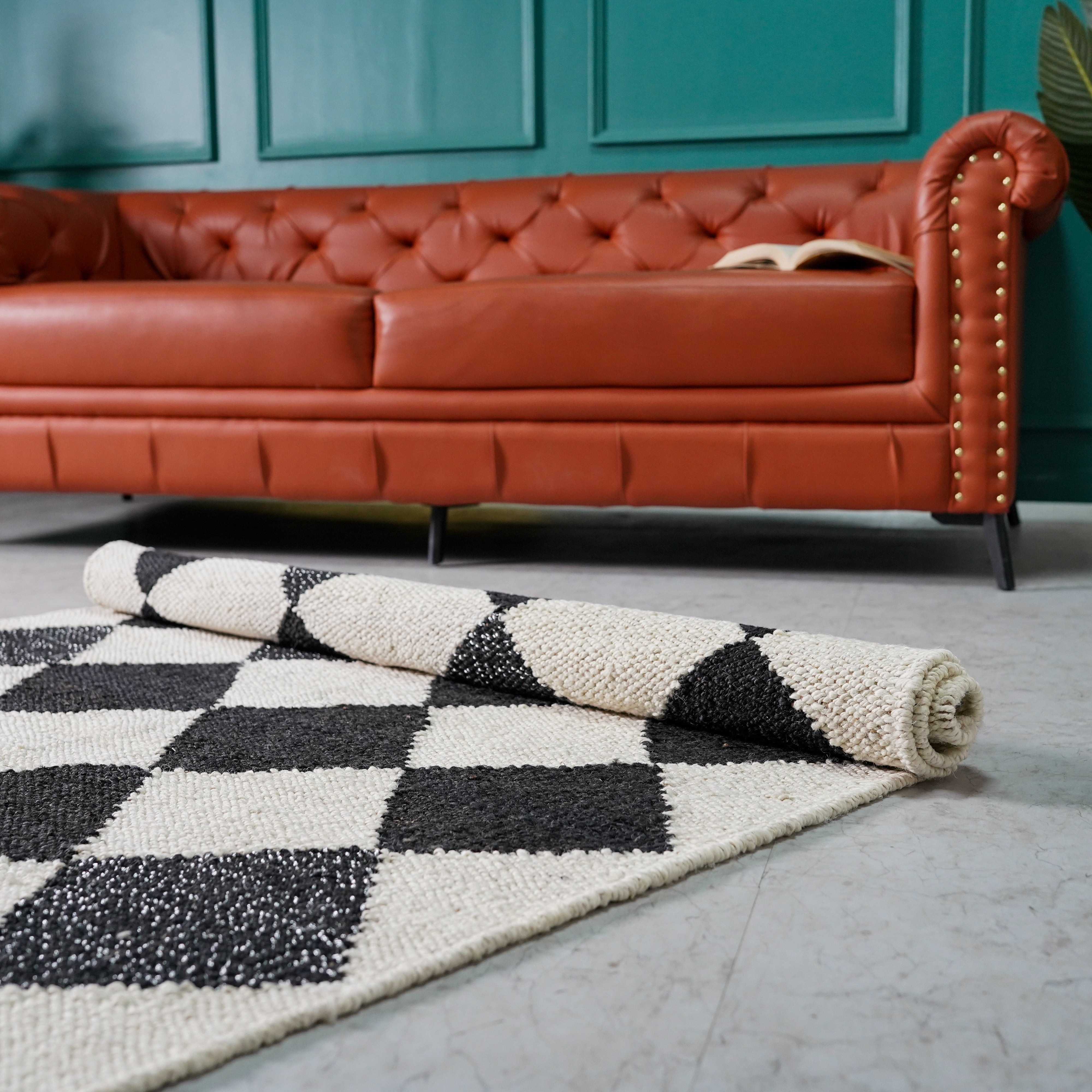 Bold Checkered Black & White Hemp Rug - Handcrafted Geometric Design