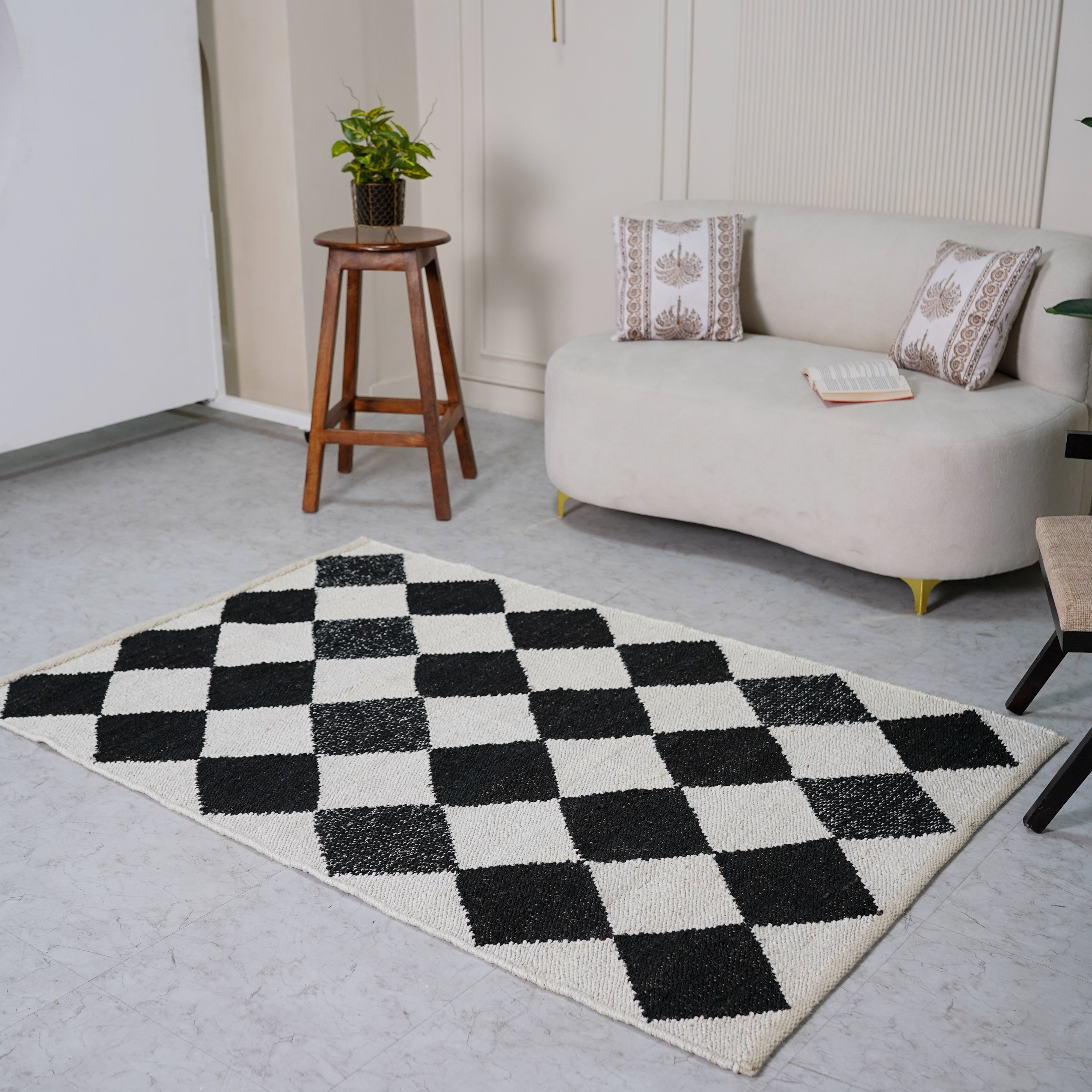 Bold Checkered Black & White Hemp Rug - Handcrafted Geometric Design