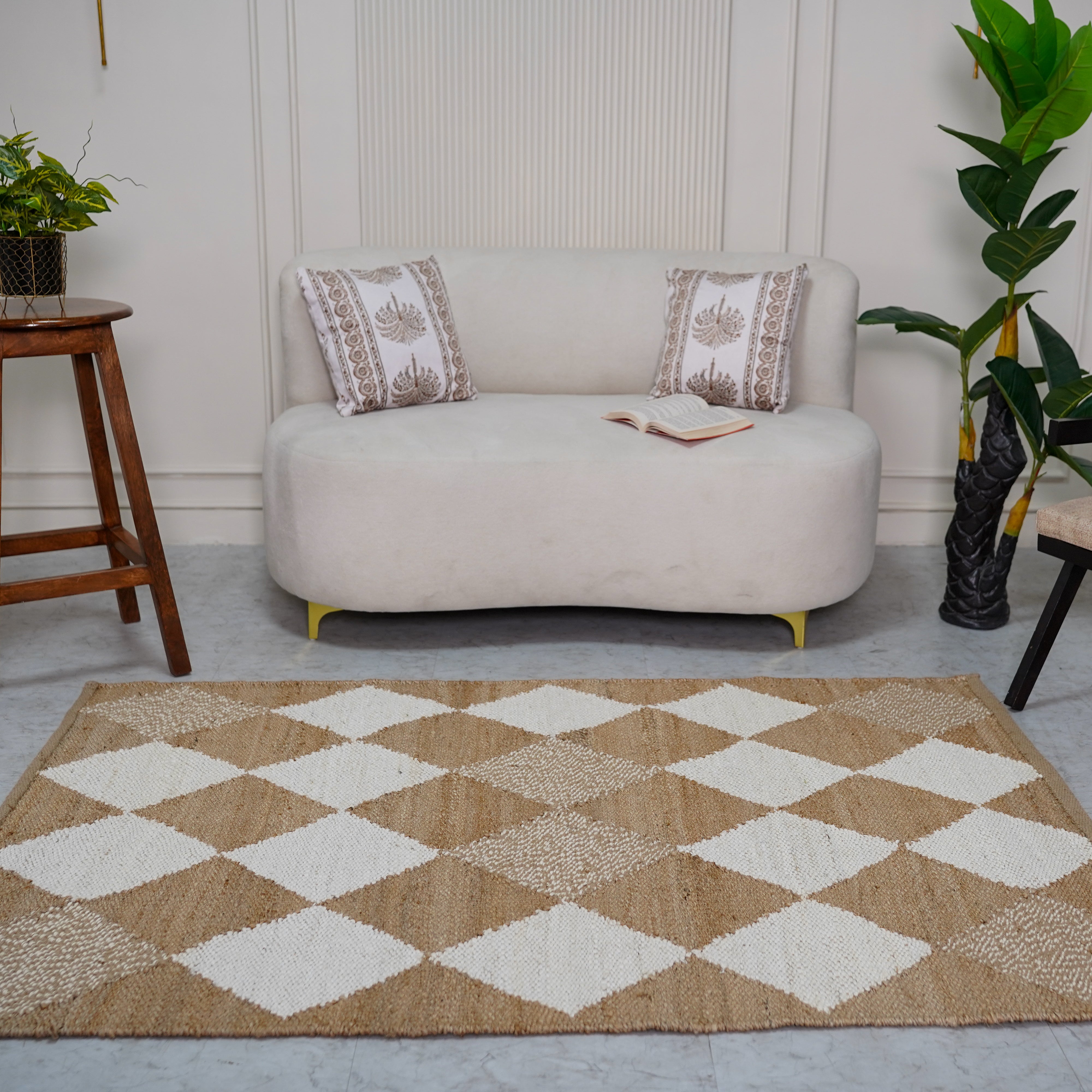 Handcrafted Hemp Geometric Rug – Diamond Pattern in Earthy Tones