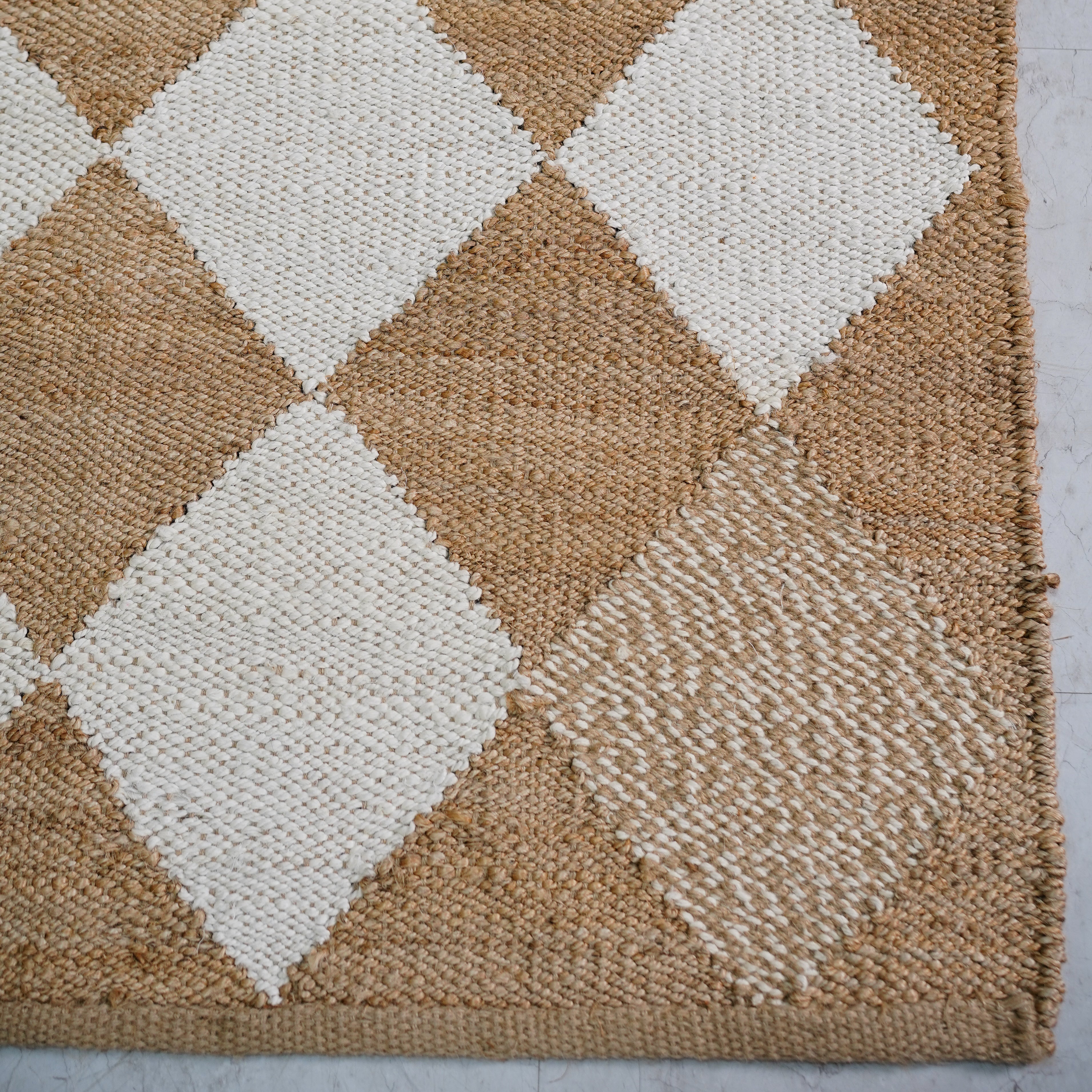 Handcrafted Hemp Geometric Rug – Diamond Pattern in Earthy Tones