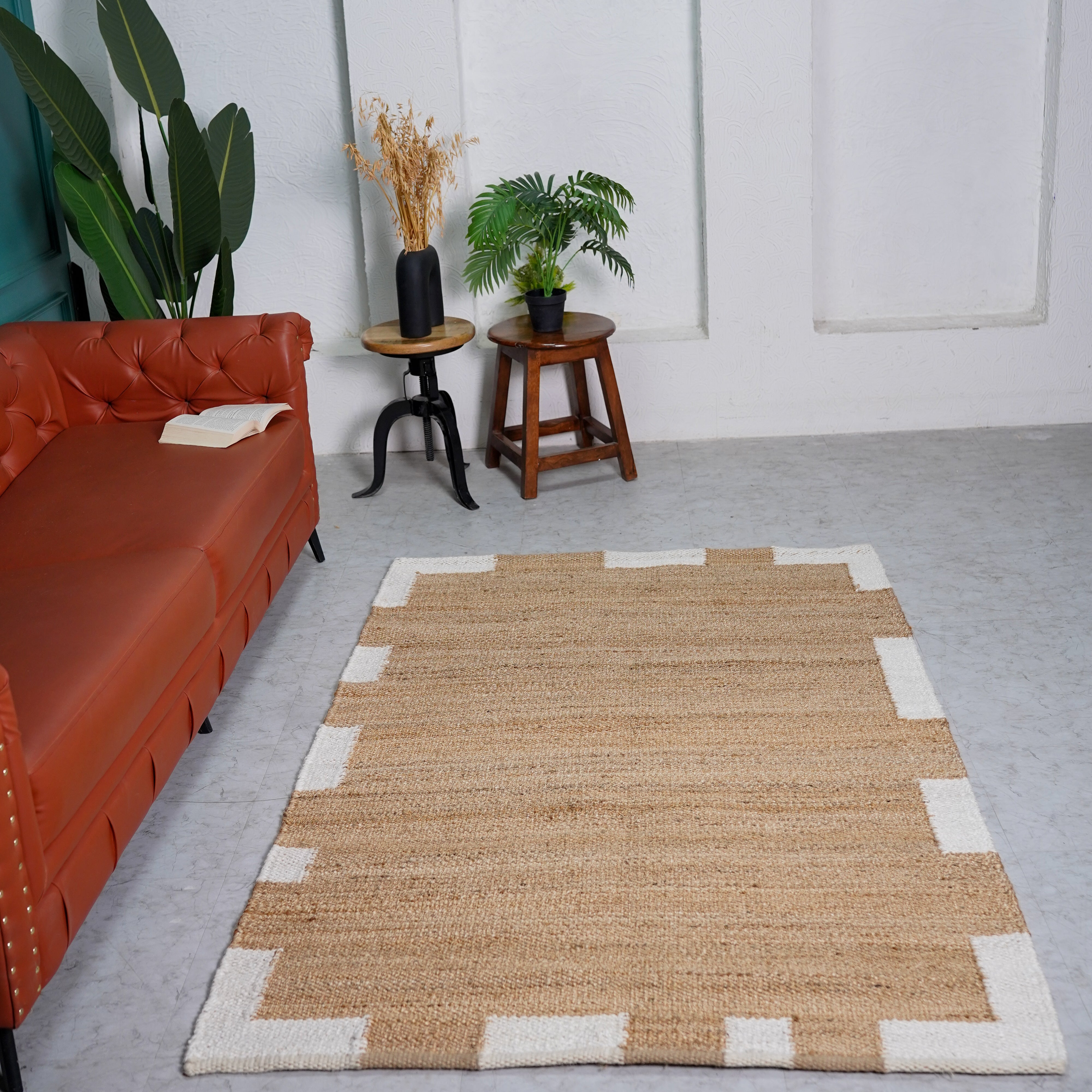 Handcrafted Natural Hemp Rug with Ivory Border - Rustic Elegance for Any Space