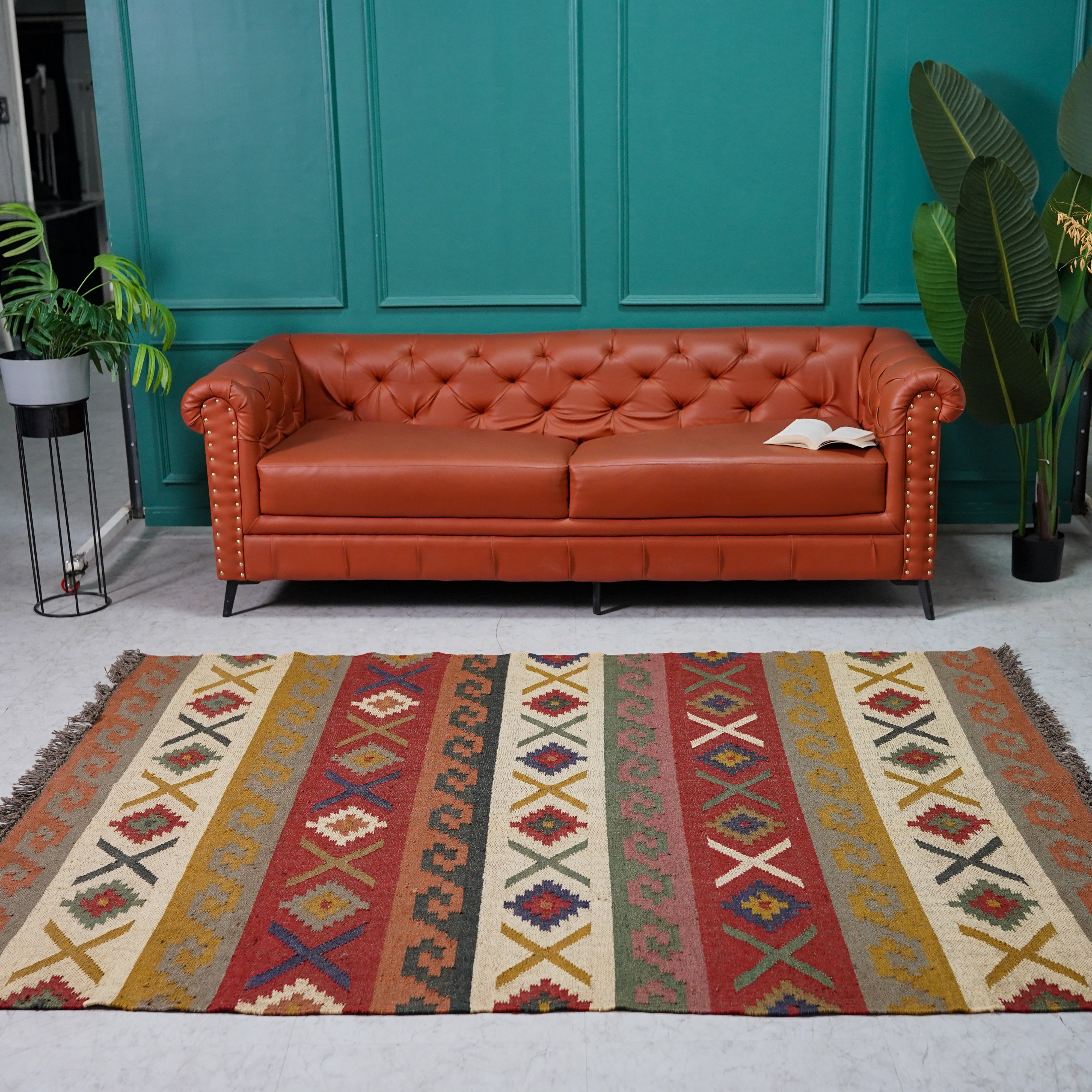 Rustic Striped Kilim-Inspired Wool-Jute Rug – Handcrafted Flatweave with Traditional Indian Geometric Pattern