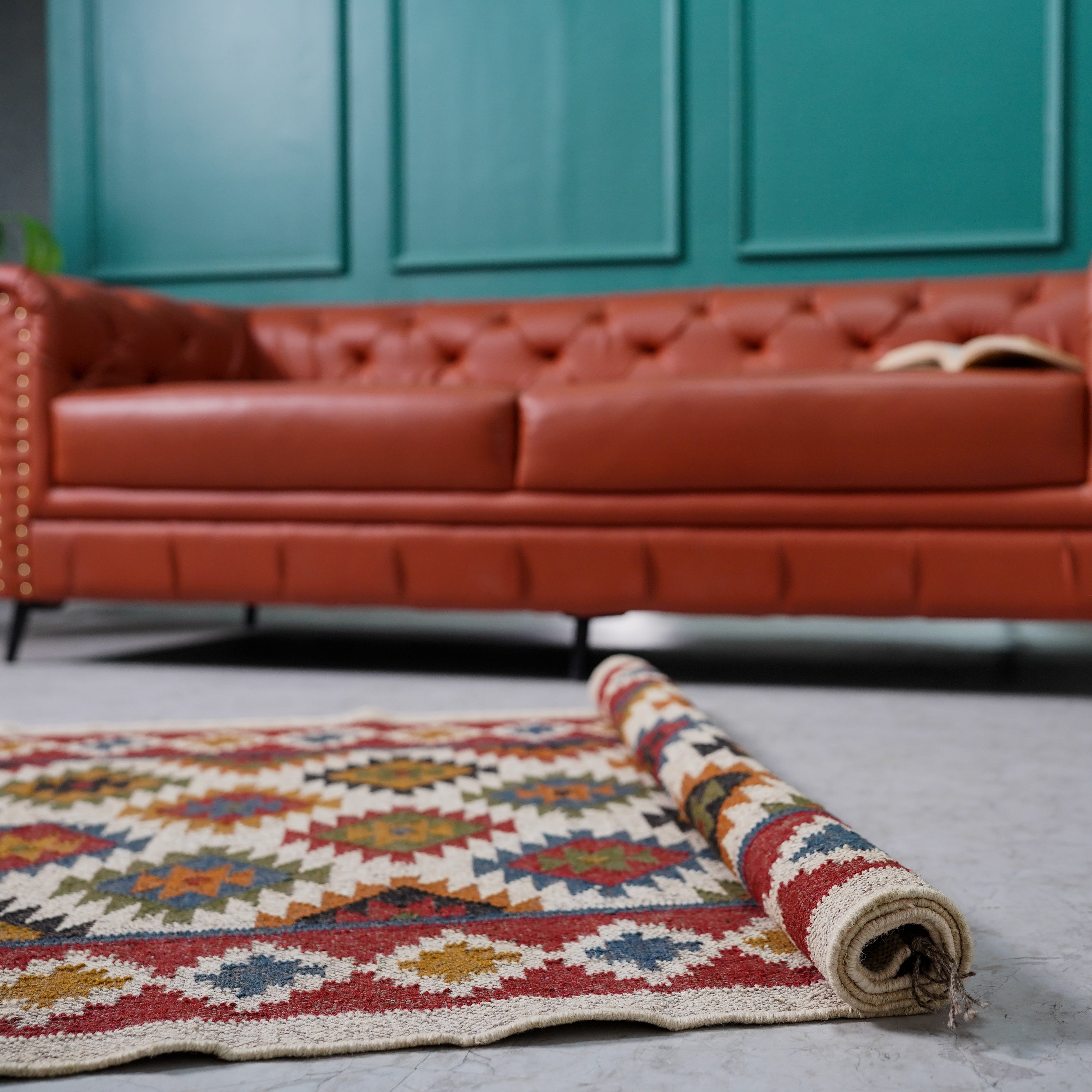 Geometric Kilim-Inspired Jute Wool Rug - Handcrafted Flatweave with Bold Tribal Pattern