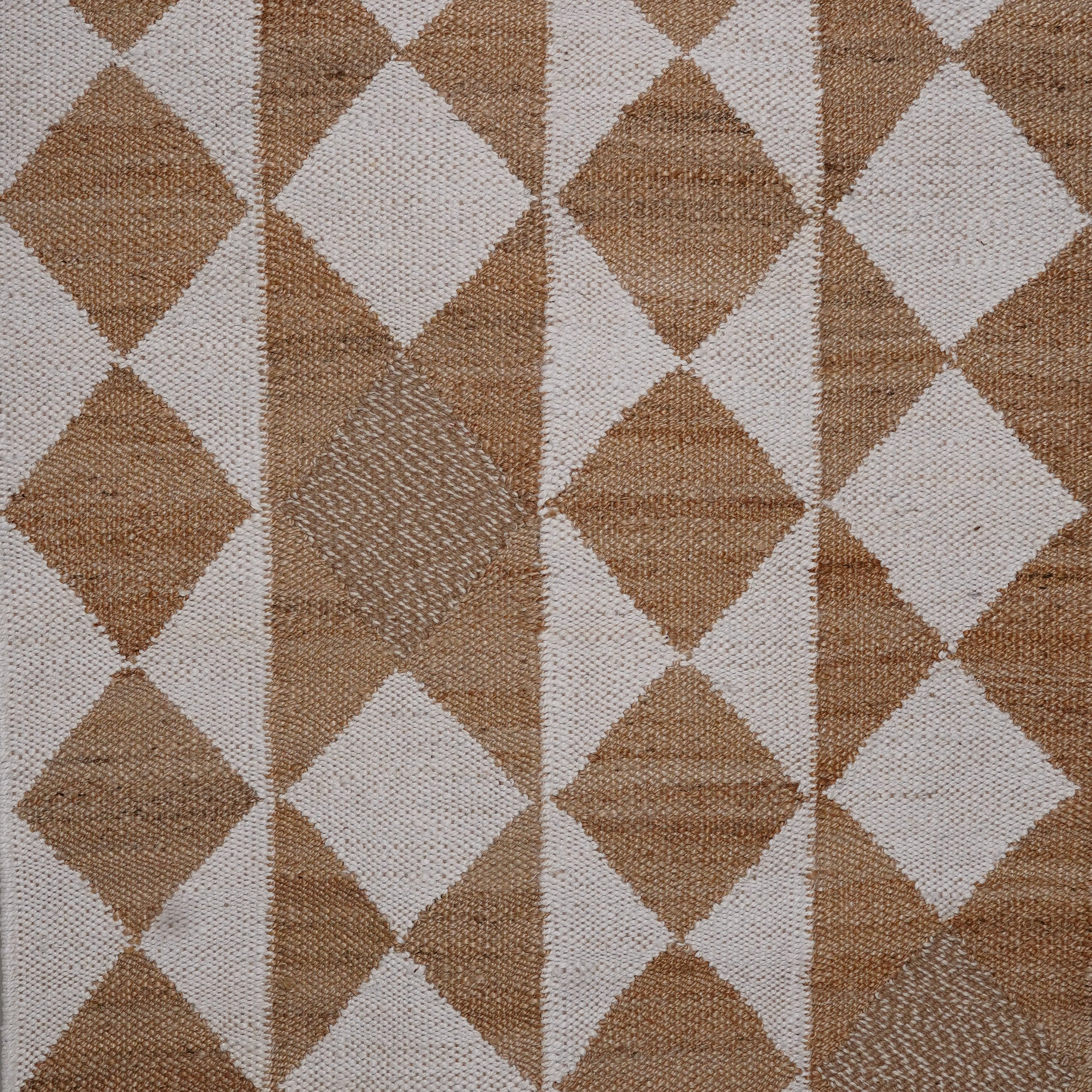 Geometric Handwoven Hemp Rug - Natural & White Diamond Pattern Flatweave