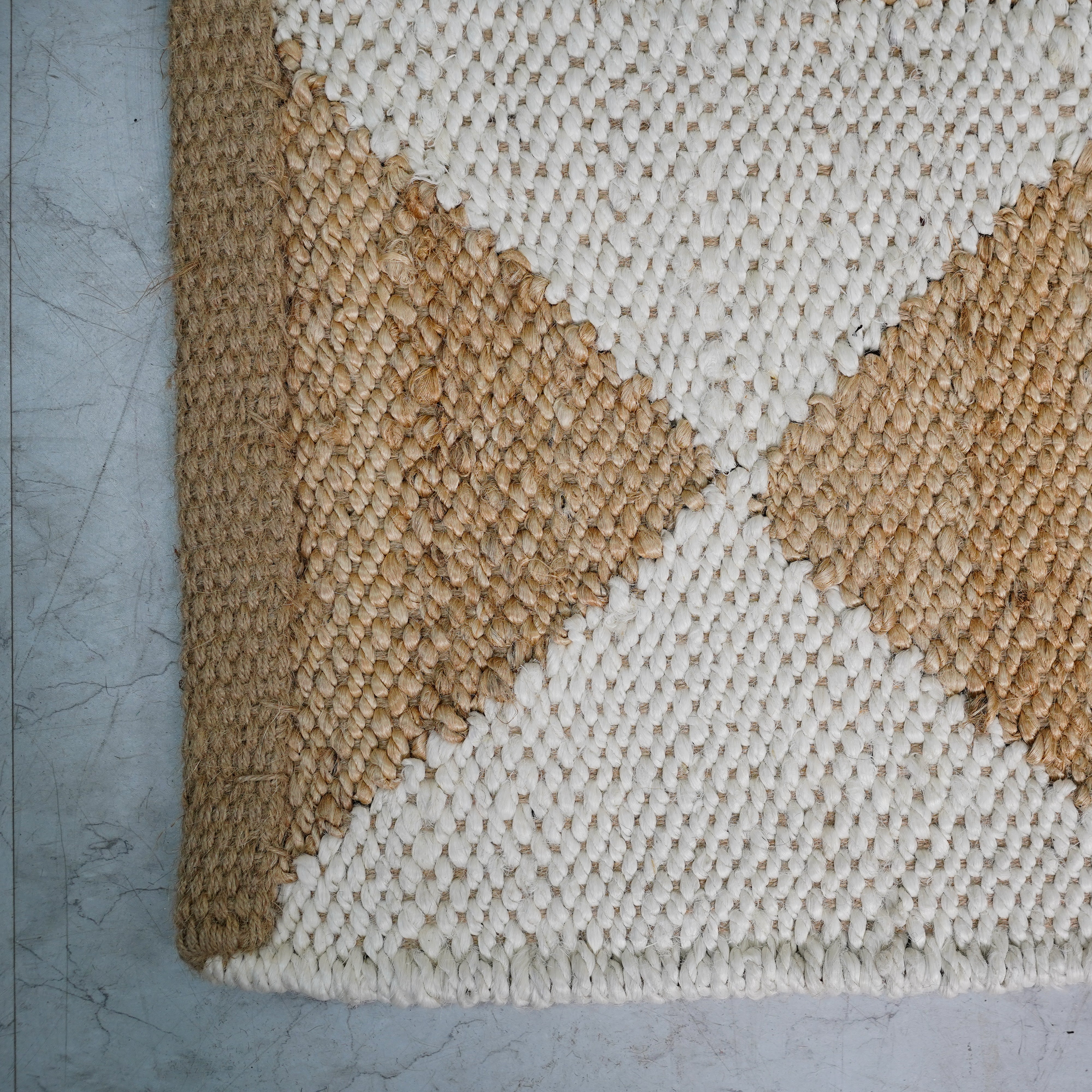 Geometric Handwoven Hemp Rug - Natural & White Diamond Pattern Flatweave