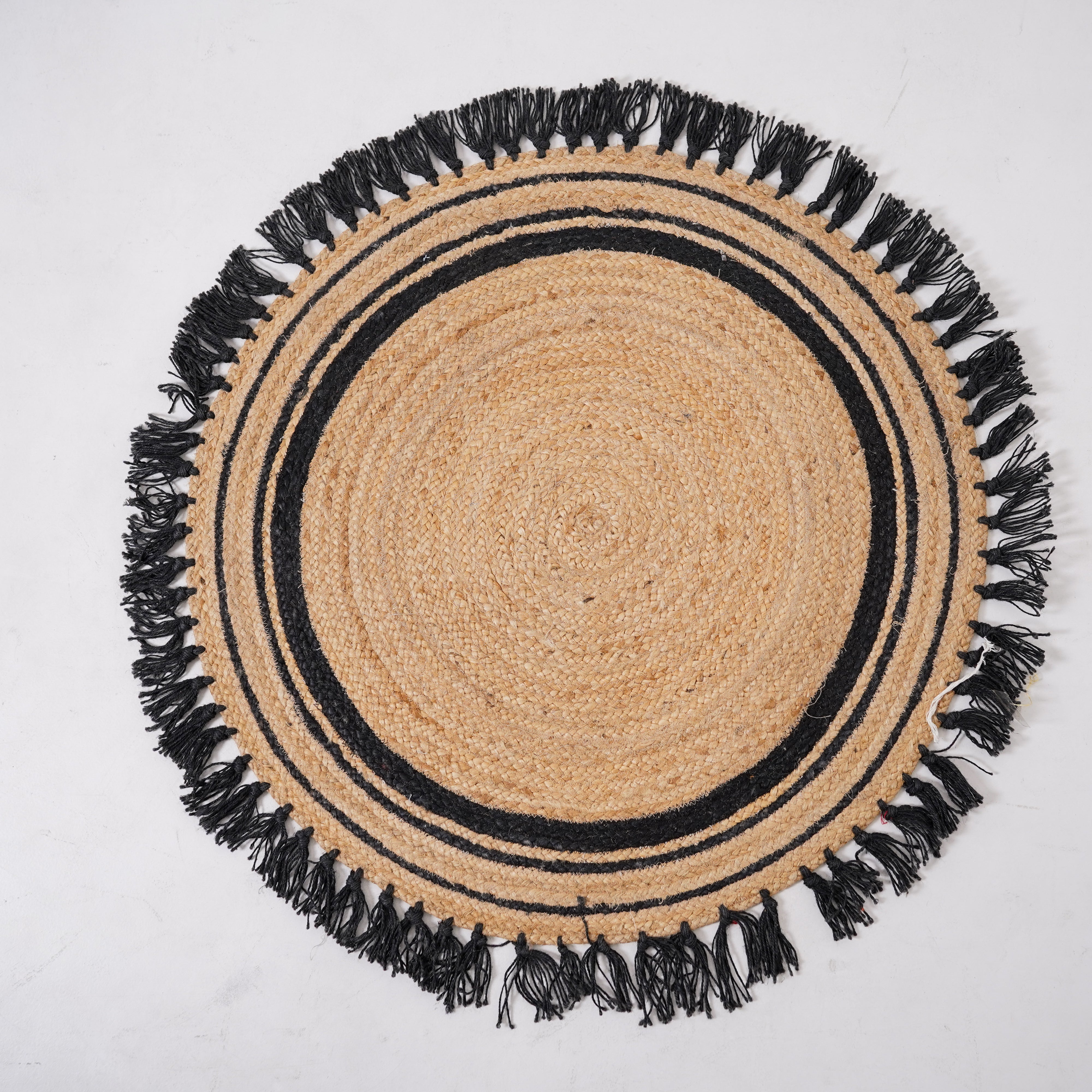 Natural Hemp Round Rug with Black Fringe – Hand braided Accent for Cozy Spaces