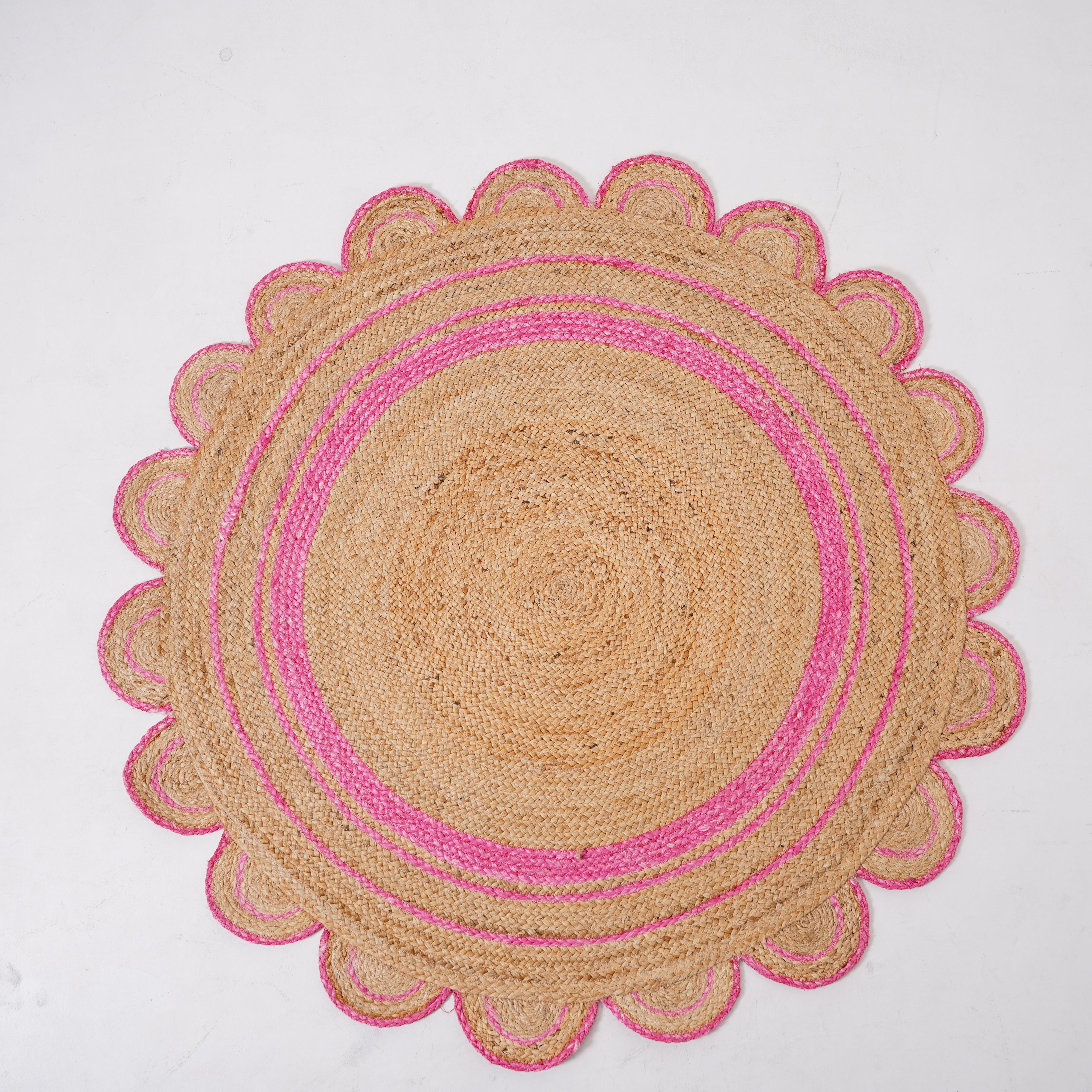 Handcrafted Round Jute Hemp Rug with Scalloped Border in Pink Accent