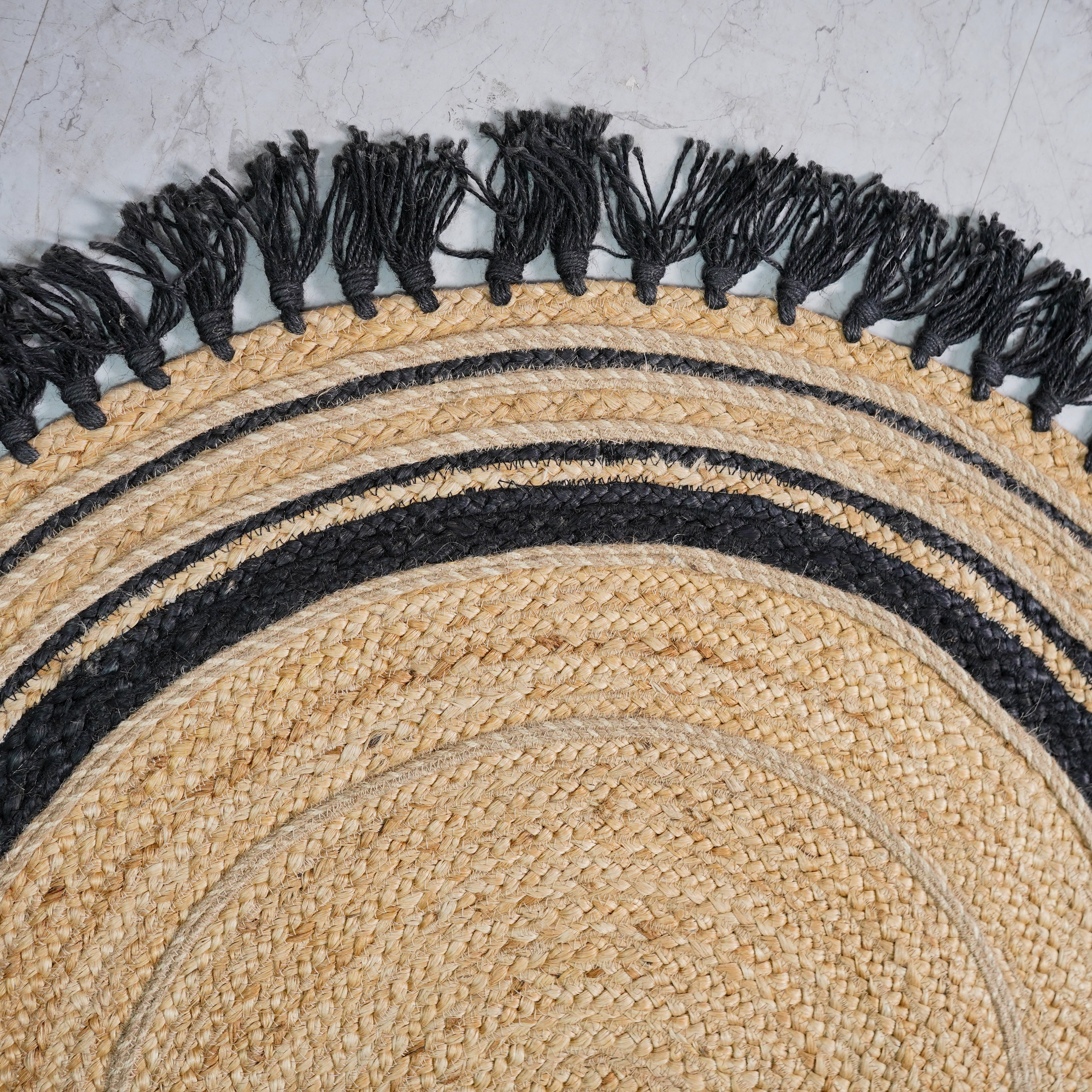 Natural Hemp Round Rug with Black Fringe – Hand braided Accent for Cozy Spaces